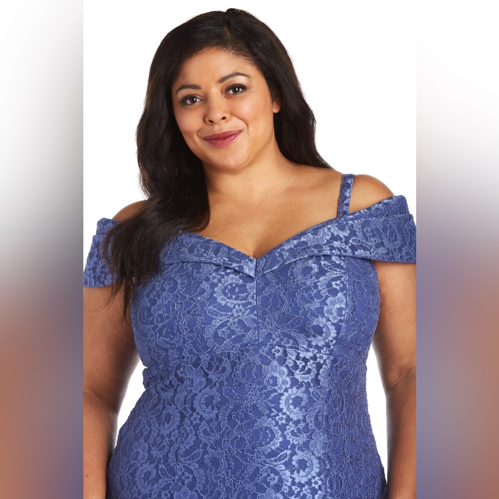 Plus Dress 💙 - Picture 4 of 12